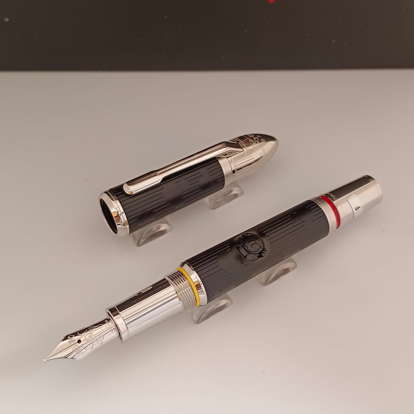 Montblanc Great Characters SE Walt Disney Fountain Pen