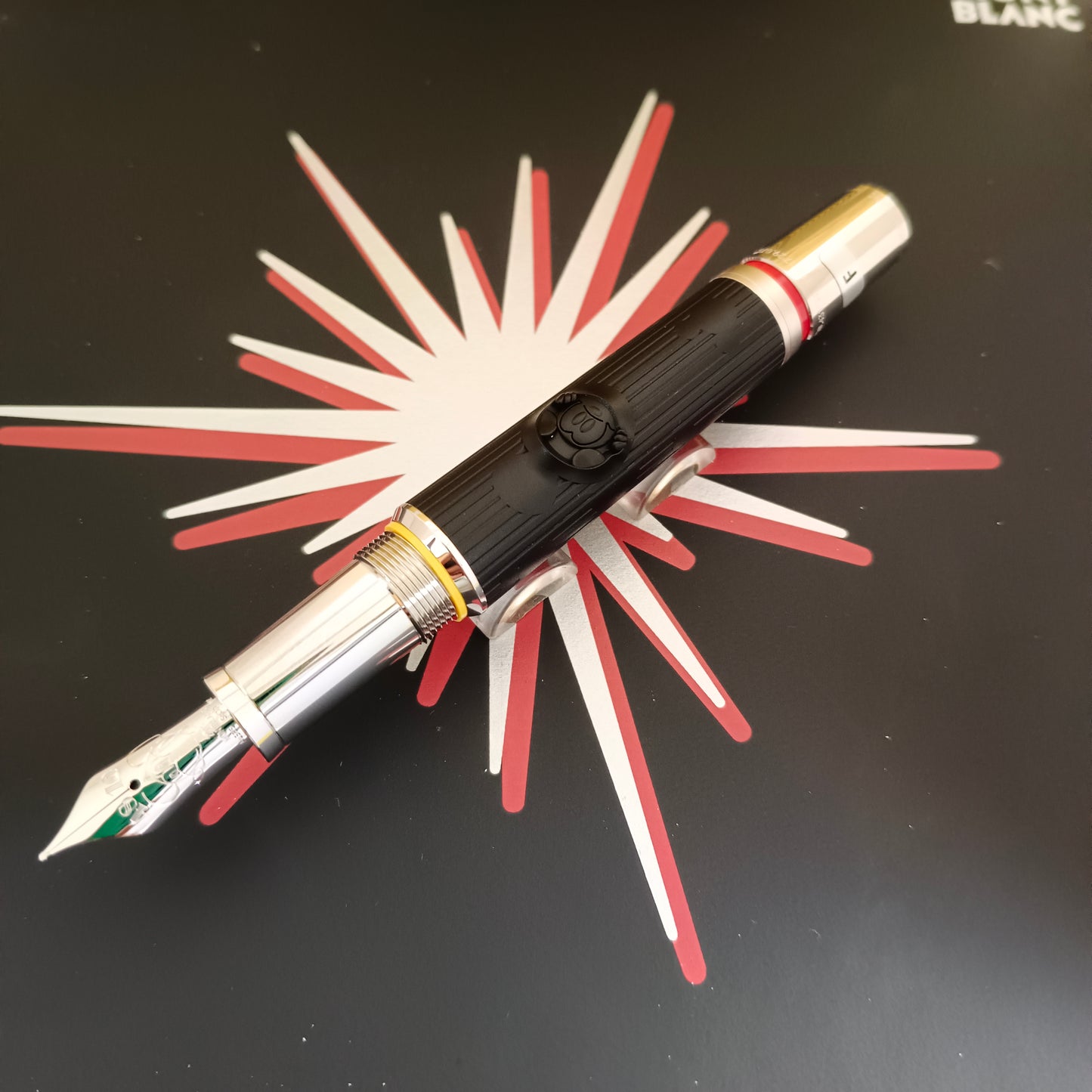 Montblanc Great Characters SE Walt Disney Fountain Pen