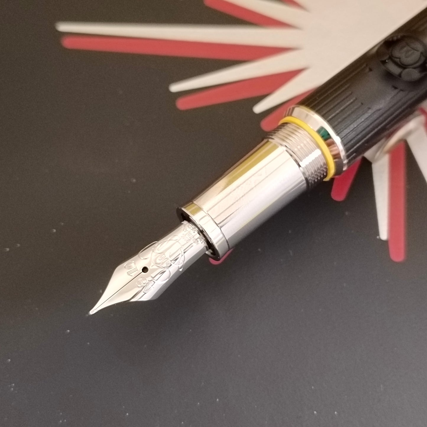 Montblanc Great Characters SE Walt Disney Fountain Pen