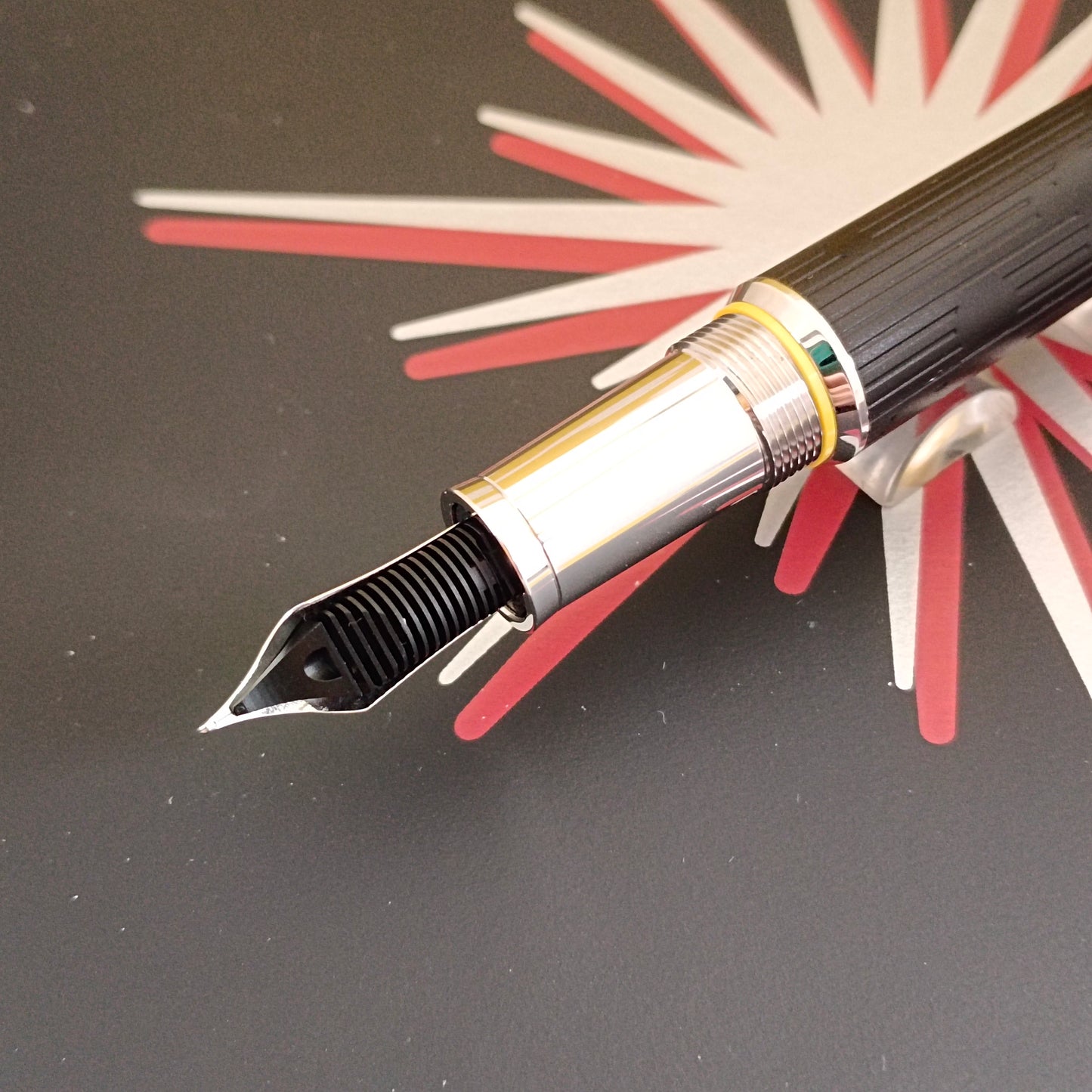 Montblanc Great Characters SE Walt Disney Fountain Pen