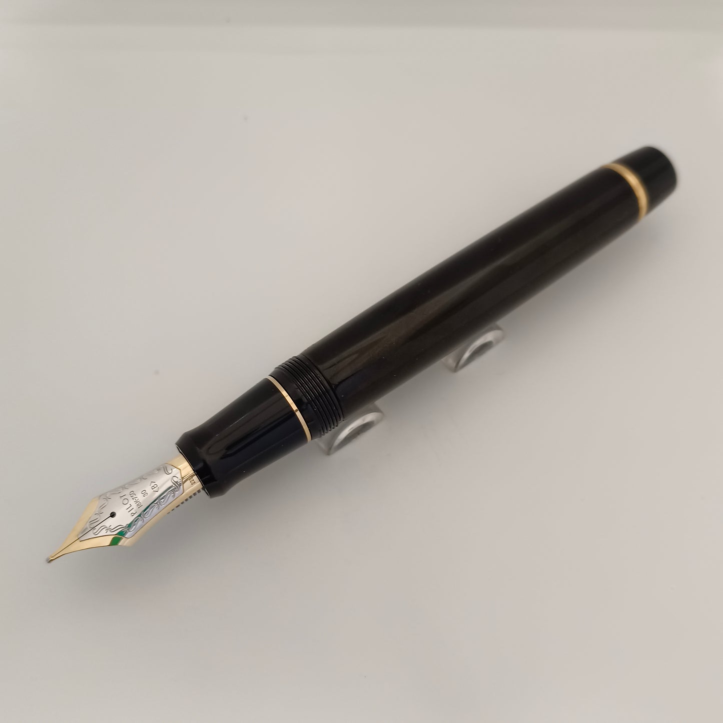 Pilot Custom Urushi Black Fountain Pen