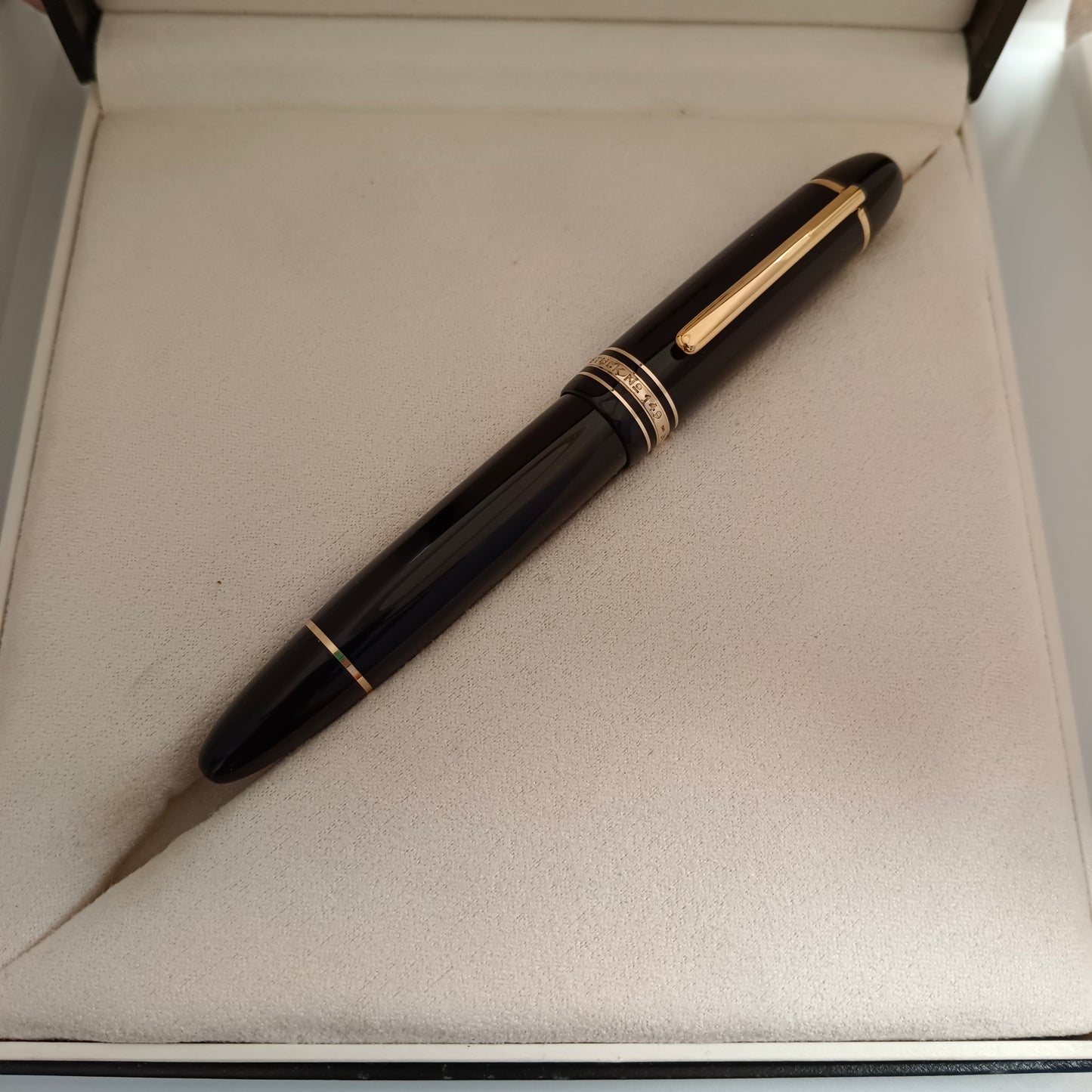 Montblanc Meisterstuck 149 Piston Filler Black Fountain Pen