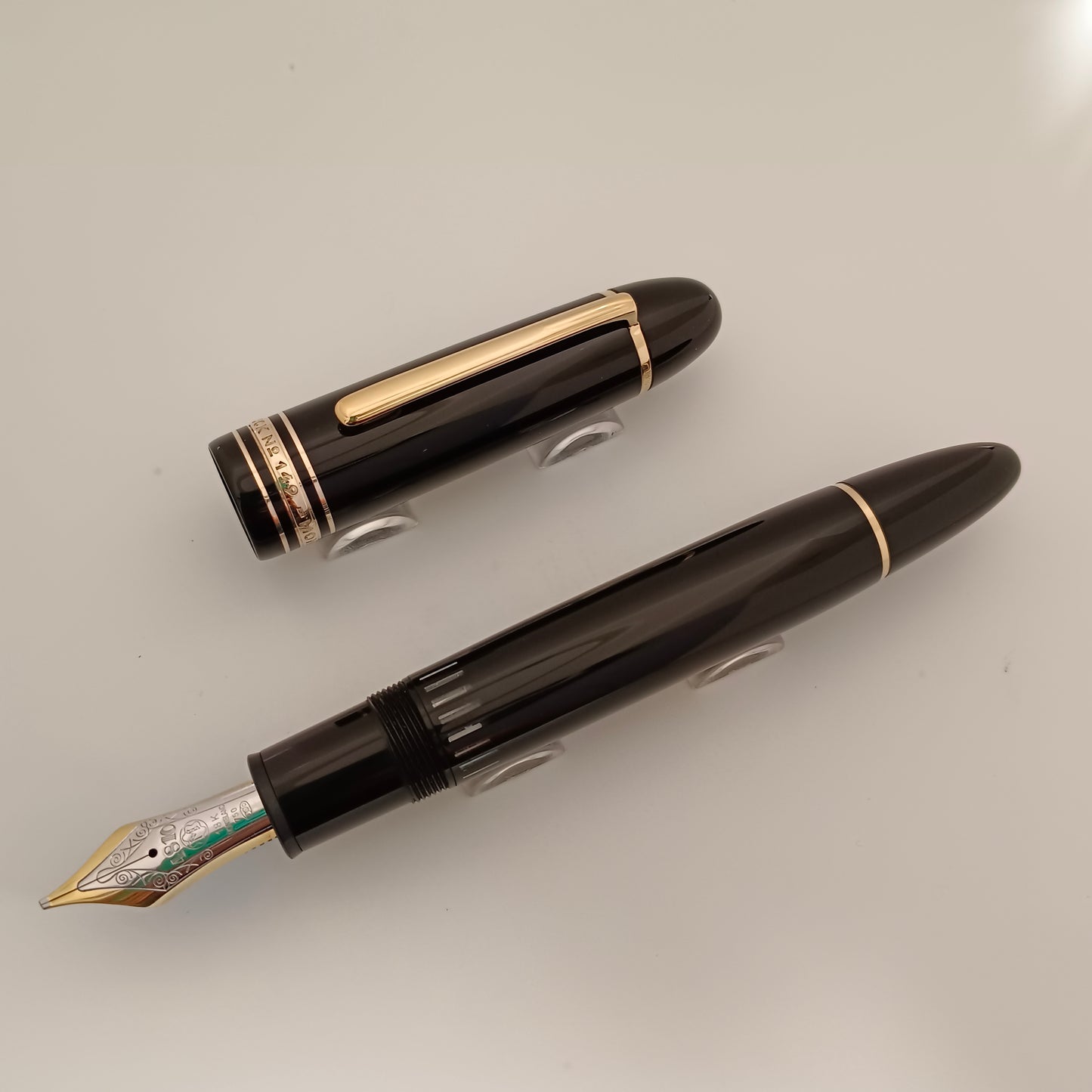 Montblanc Meisterstuck 149 Piston Filler Black Fountain Pen