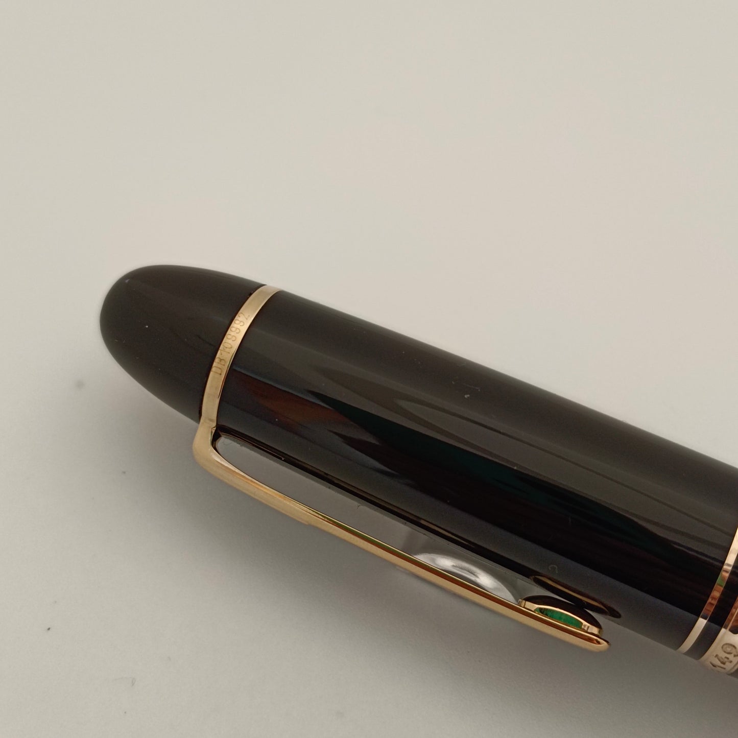 Montblanc Meisterstuck 149 Piston Filler Black Fountain Pen