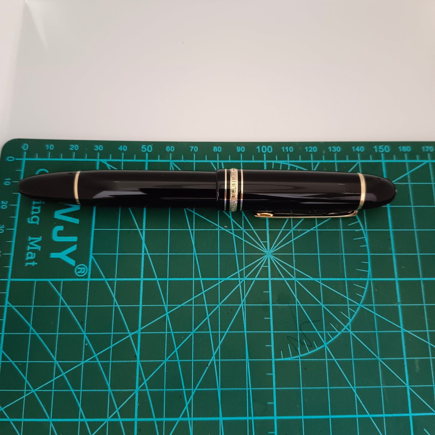 Montblanc Meisterstuck 149 Piston Filler Black Fountain Pen