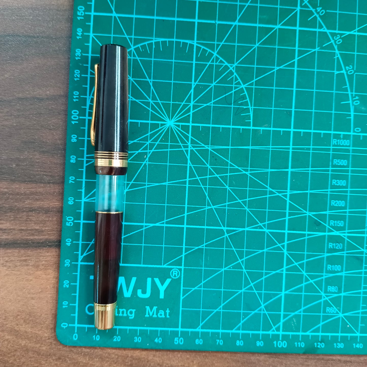 Lapis Bard Classic Windsor Emperador 14K Broad Fountain Pen - Brown Marble