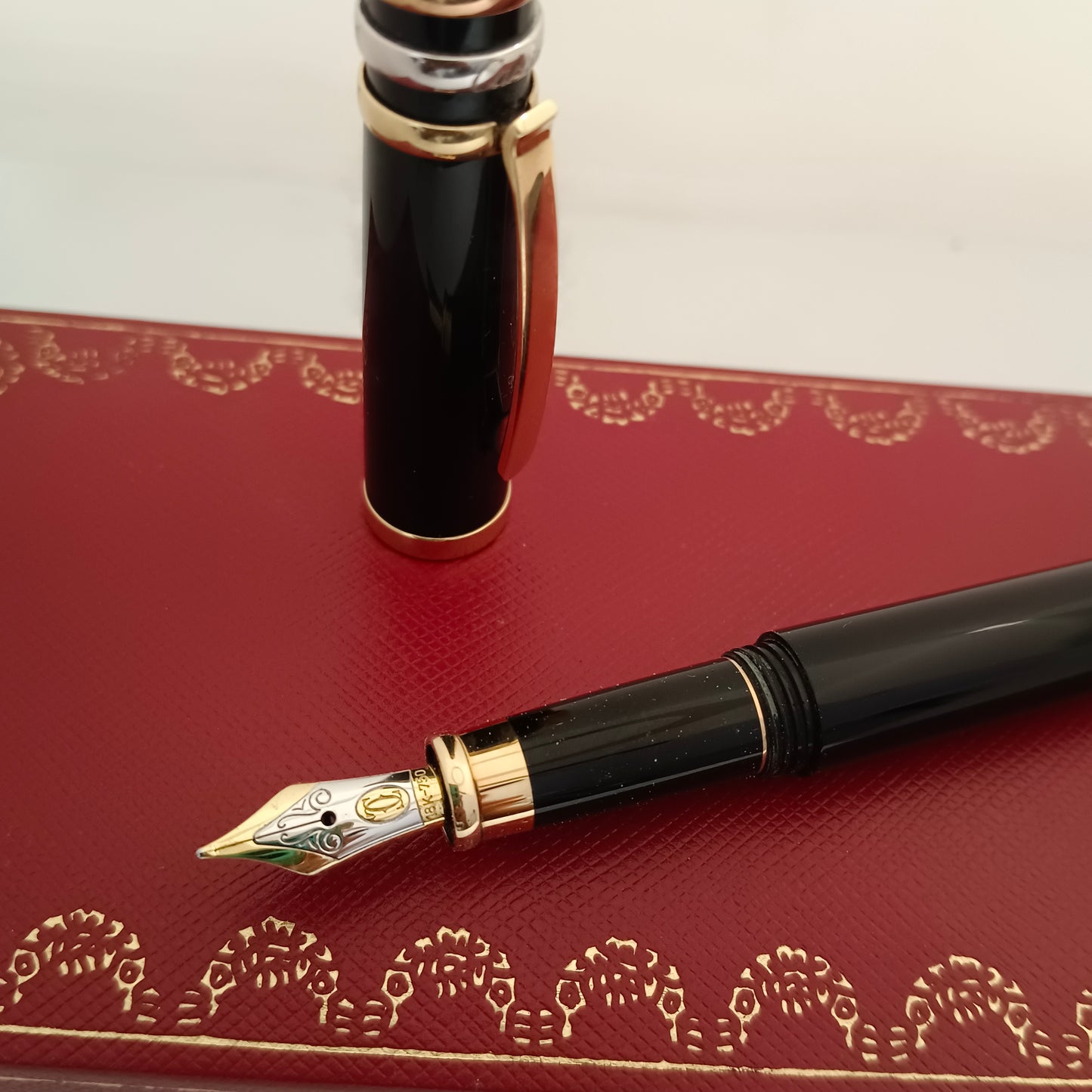 Cartier Must Trinity Black Lacquer Fountain Pen