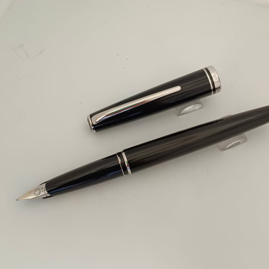 Montblanc Generation Black Fountain Pen Platinum Trim Made In Germany