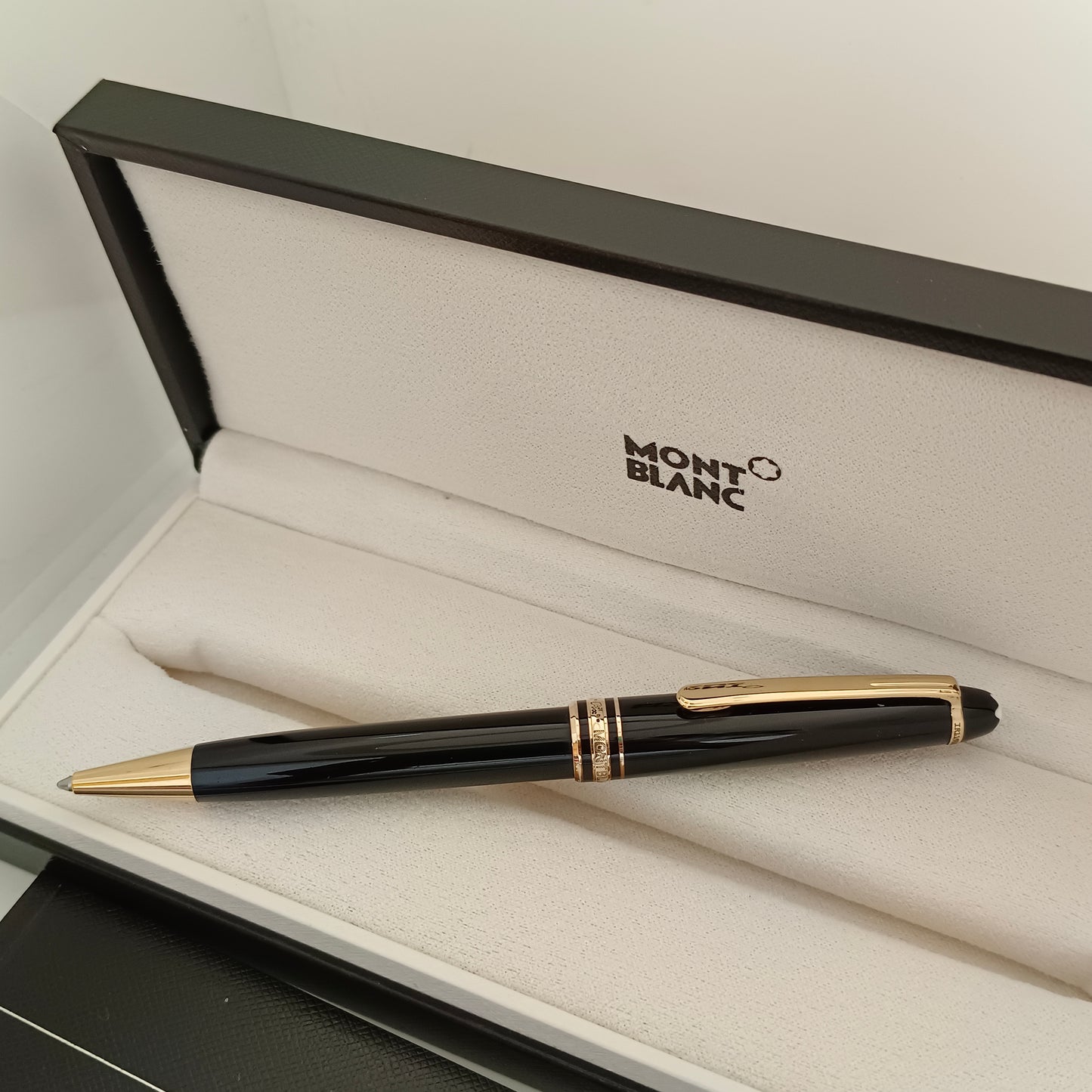 Montblanc Meisterstuck Classique Ballpoint Pen - Black With Gold Trims
