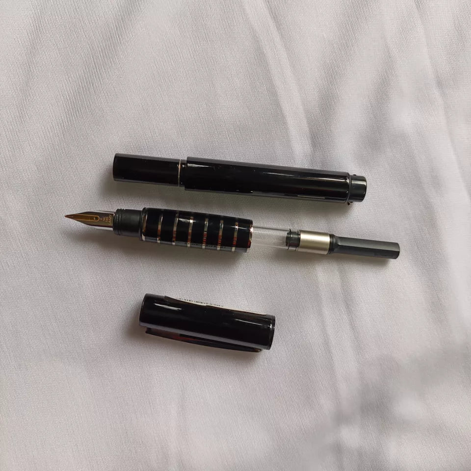 Lamy accent brilliant LD Fountain pen 14kt fine nib