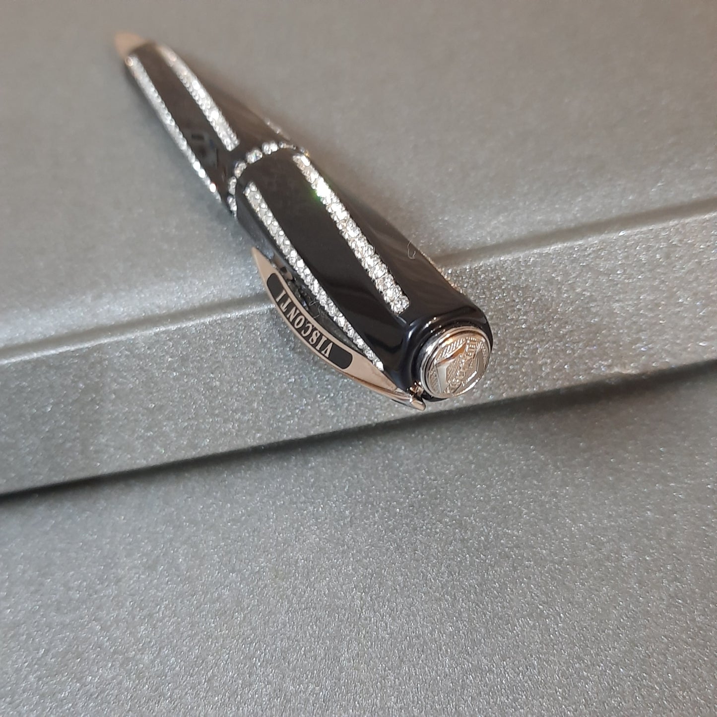 Visconti Divina Royale Ball Pen Black