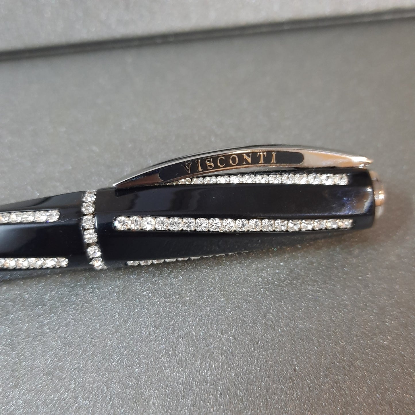 Visconti Divina Royale Ball Pen Black