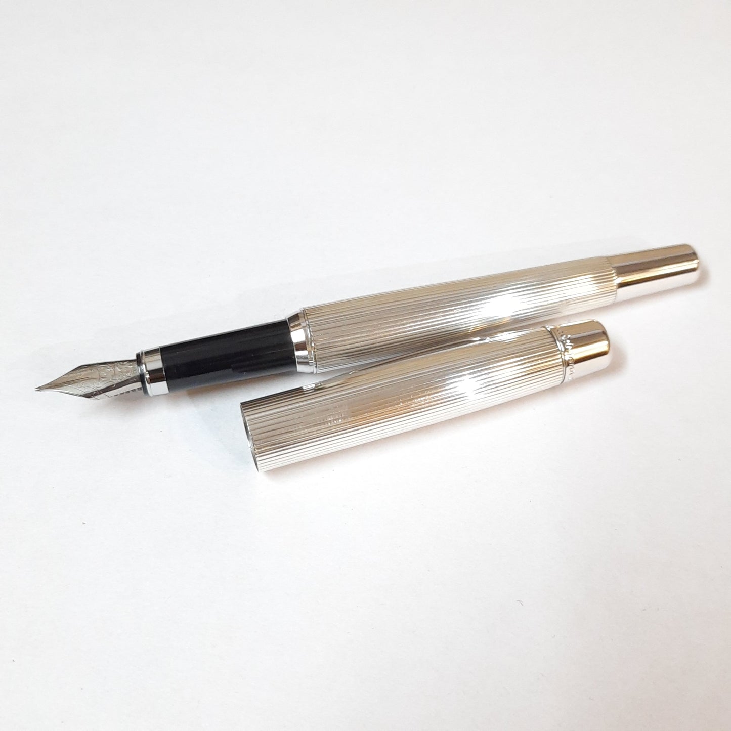 Waldmann Concorde Pinstripe Pattern Sterling Silver Fountain Pen
