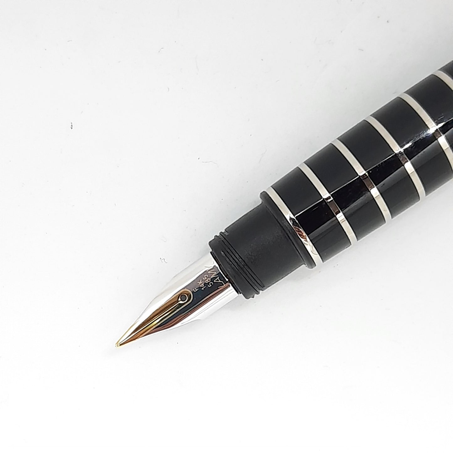 Lamy accent brilliant LD Fountain pen 14kt fine nib