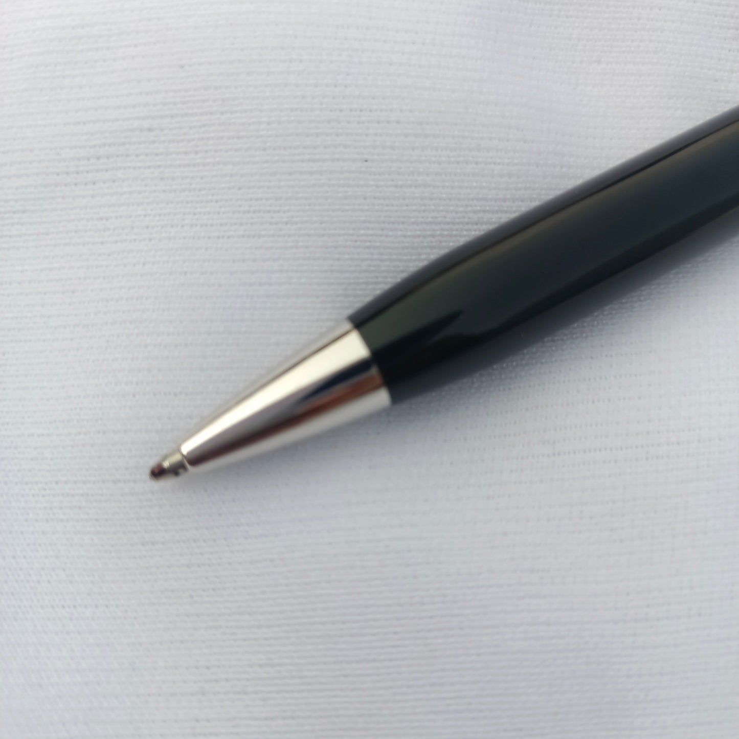 Cross Townsend Ball Pen Black Lacquer Barrel With Diamond Cut Rhodium Cap