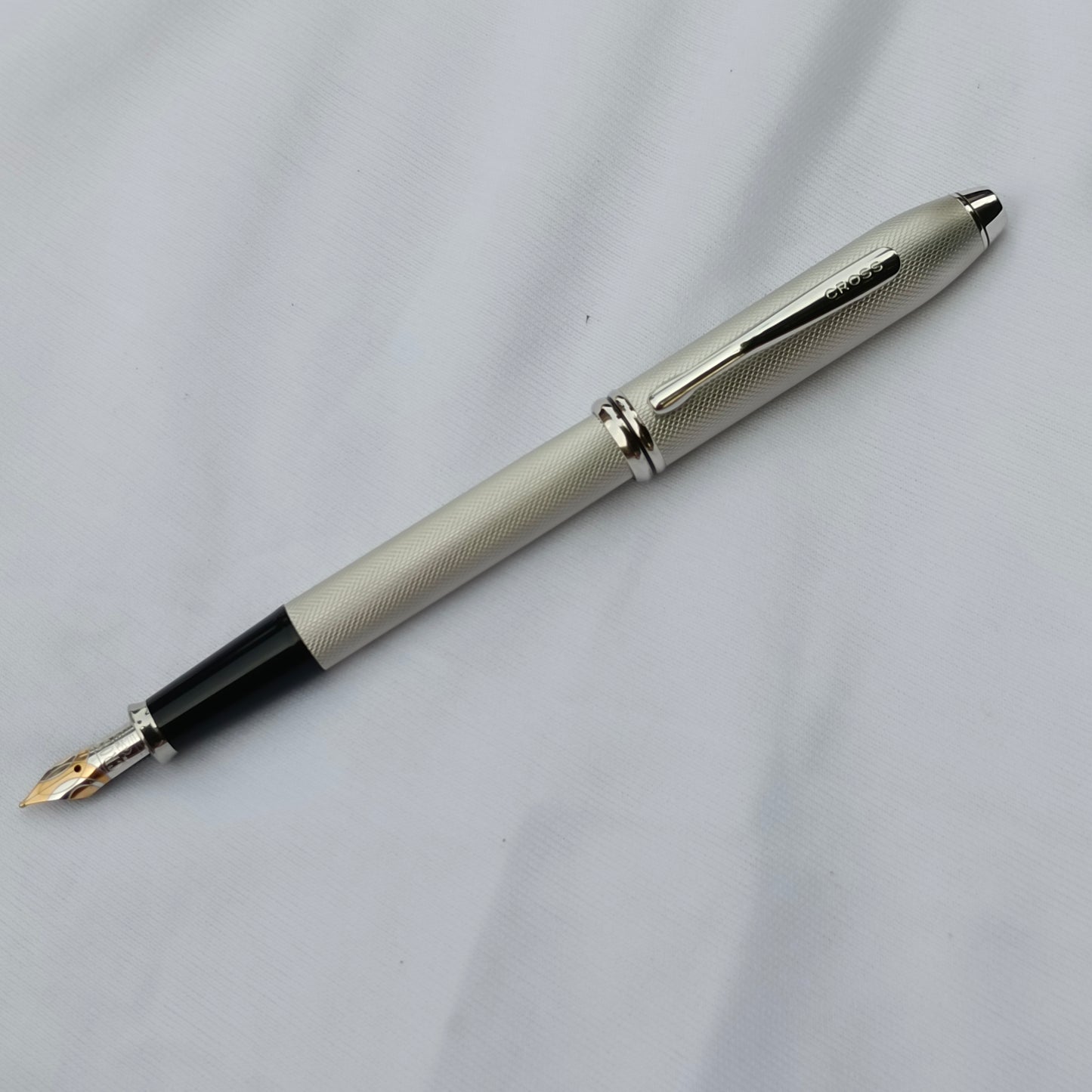 Cross Special Edition Brushed Platinum Plated Fountain Pen 18K Gold nib