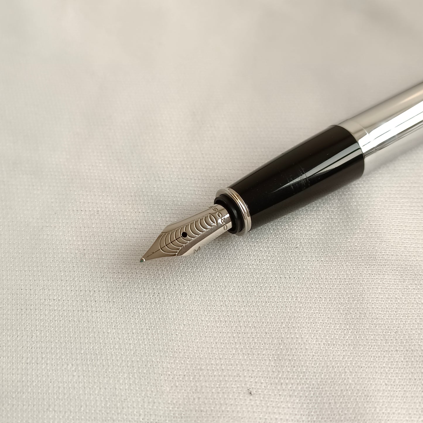 Cross Bailey Chrome Fountain Pen