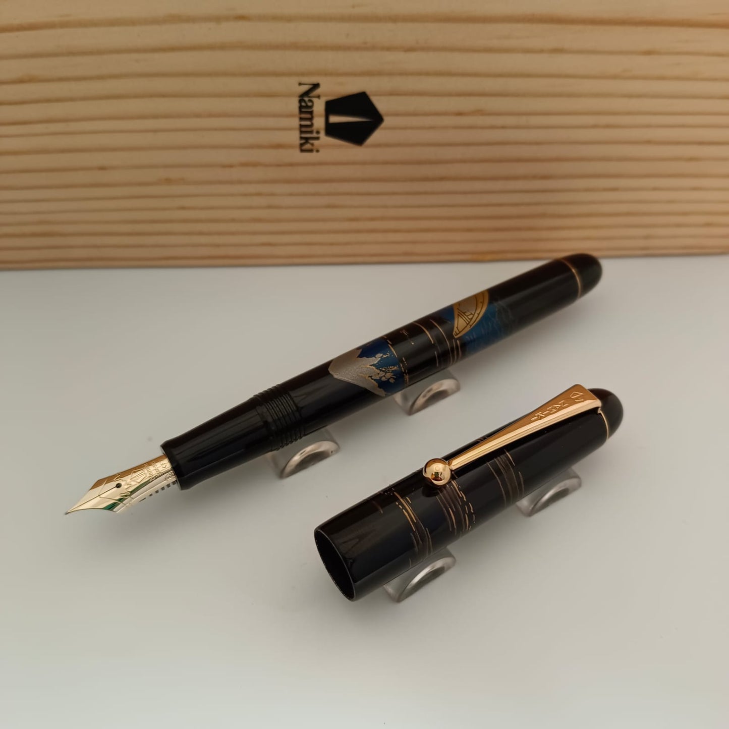 Pilot Namiki Nippon Art Mount Fuji & Ship - Fountain Pen