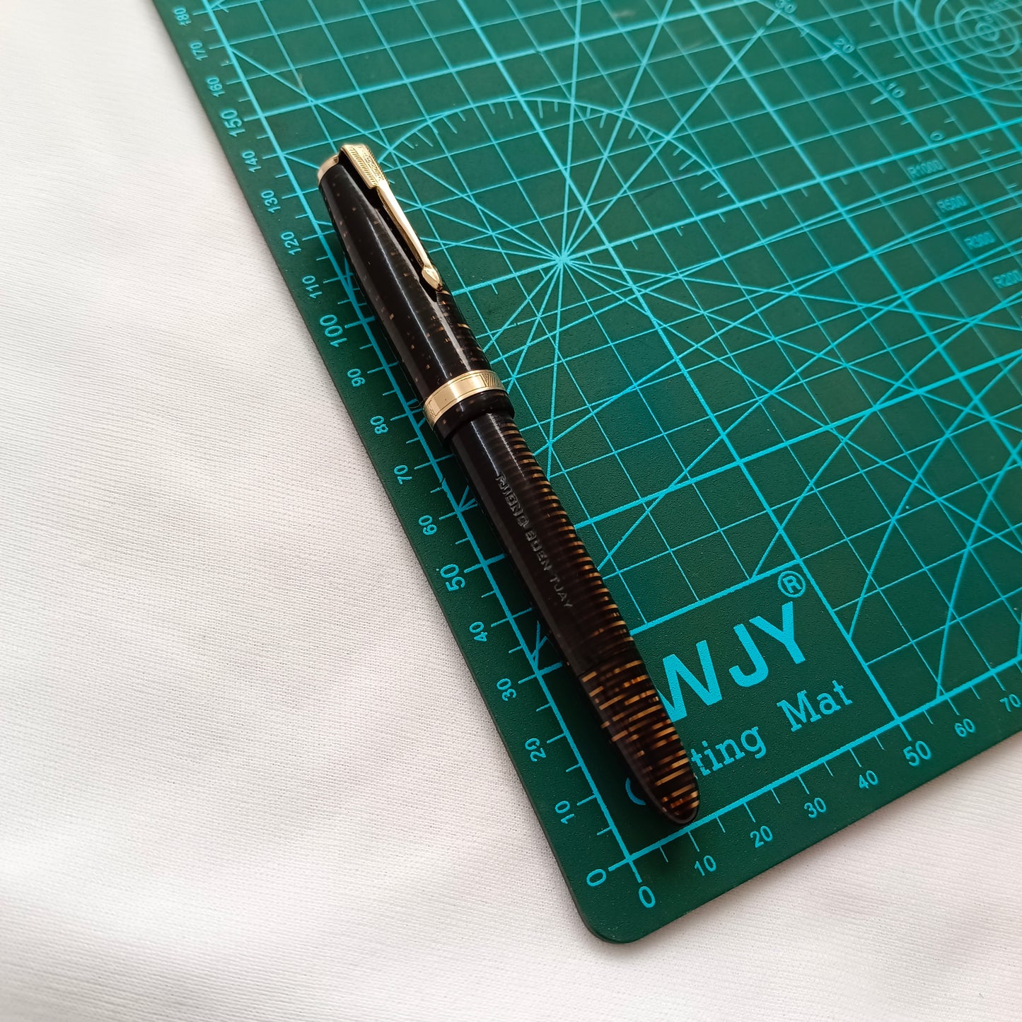 Vintage Parker Vacumatic Brown Gold Striped Fountain Pen