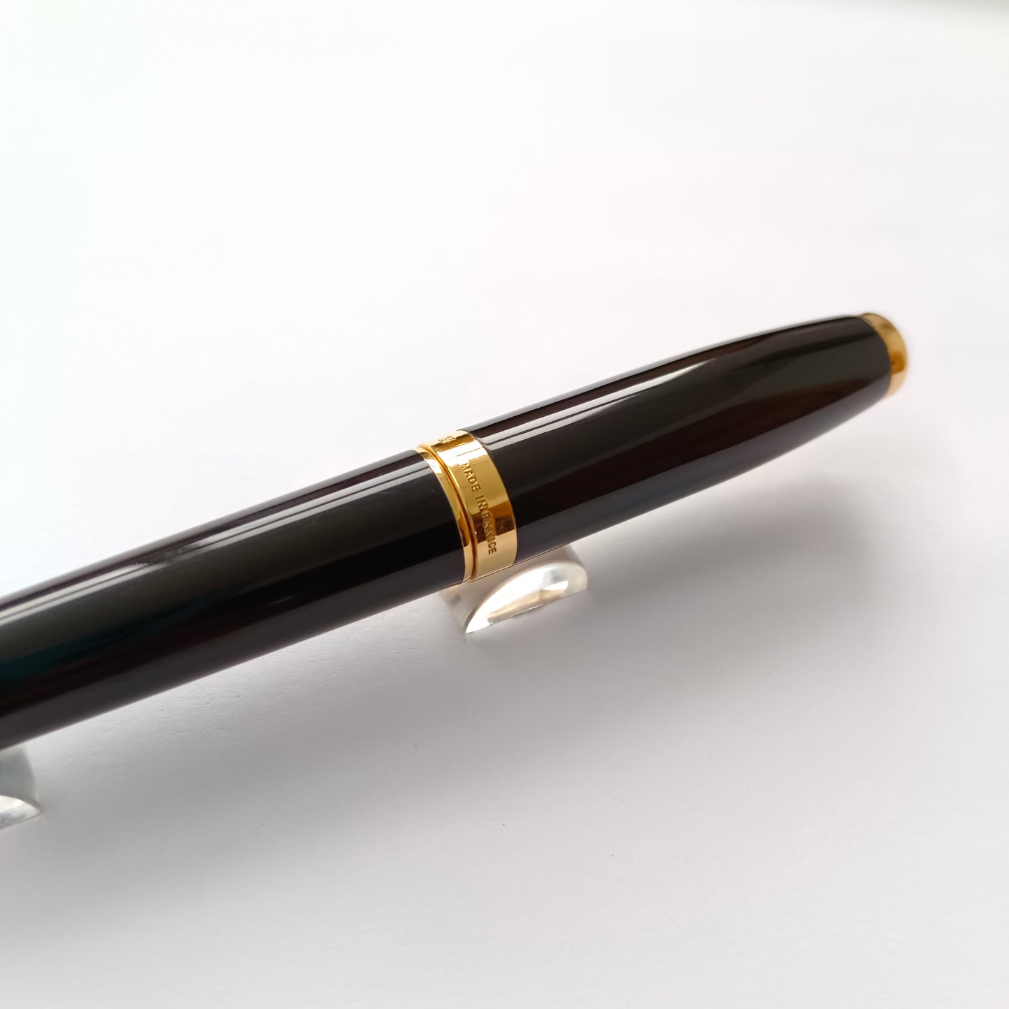 ST DuPont Olympio Black Lacquer & Gold Plated Fountain pen