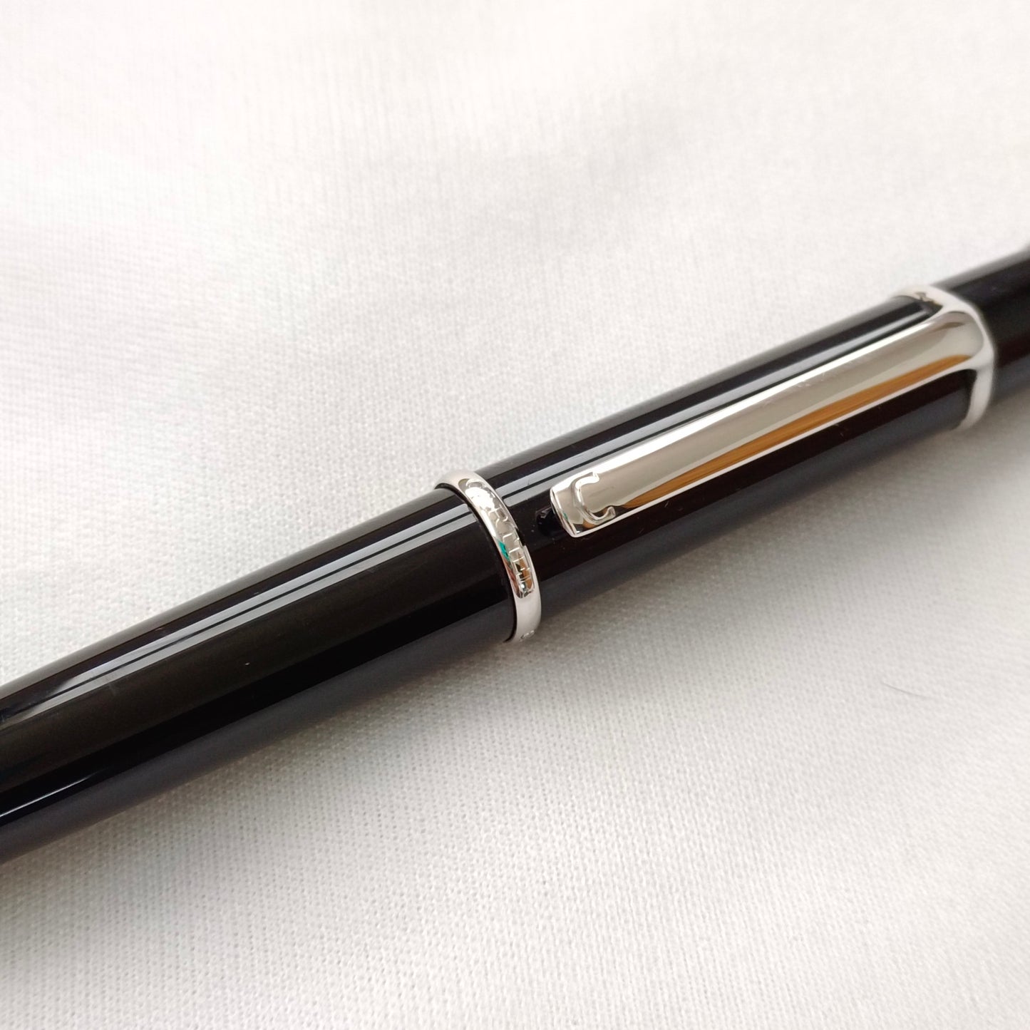 Cartier diabolo black platinum trim Ball pen
