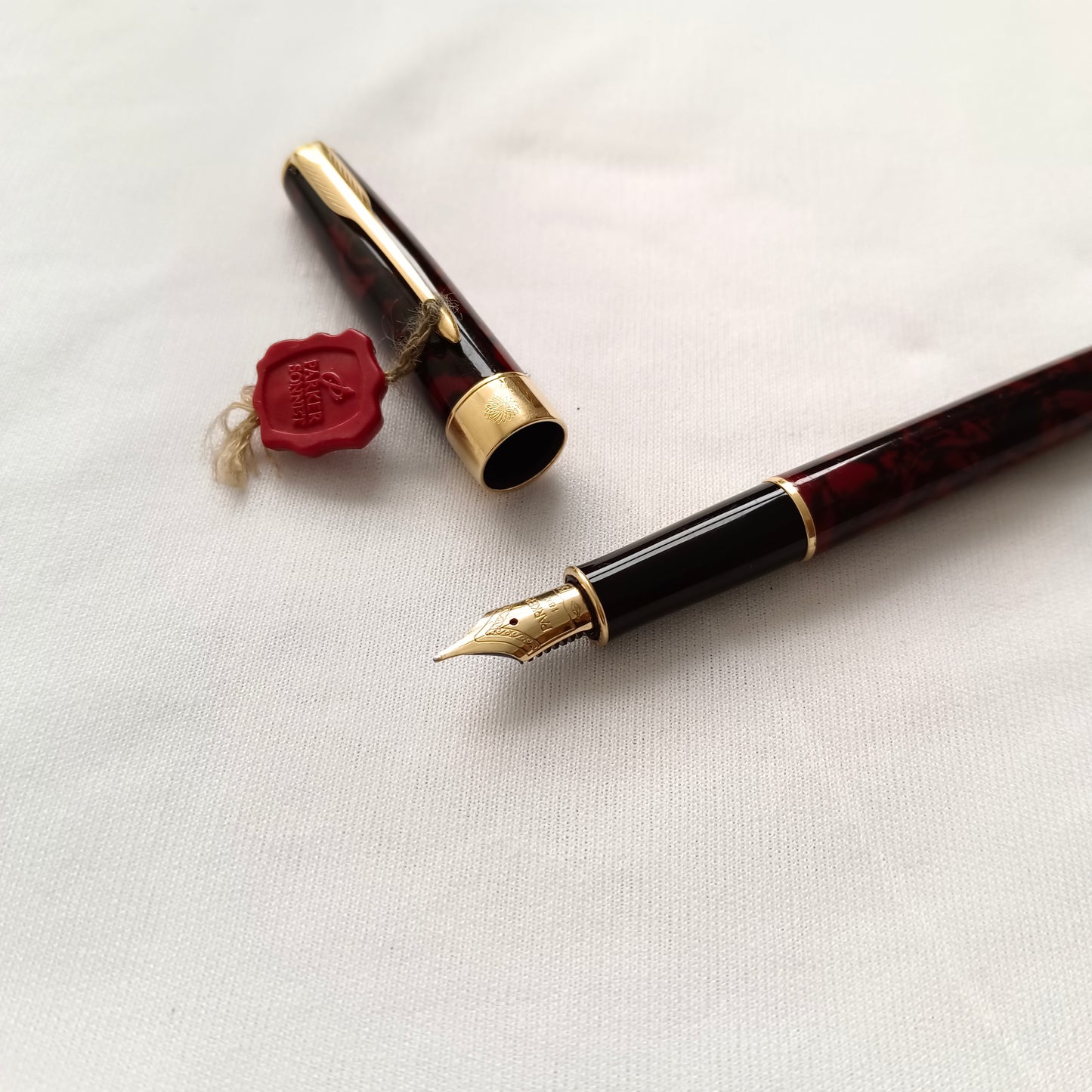 Parker Sonnet Premier Red Marble Lacquer Fountain Pen
