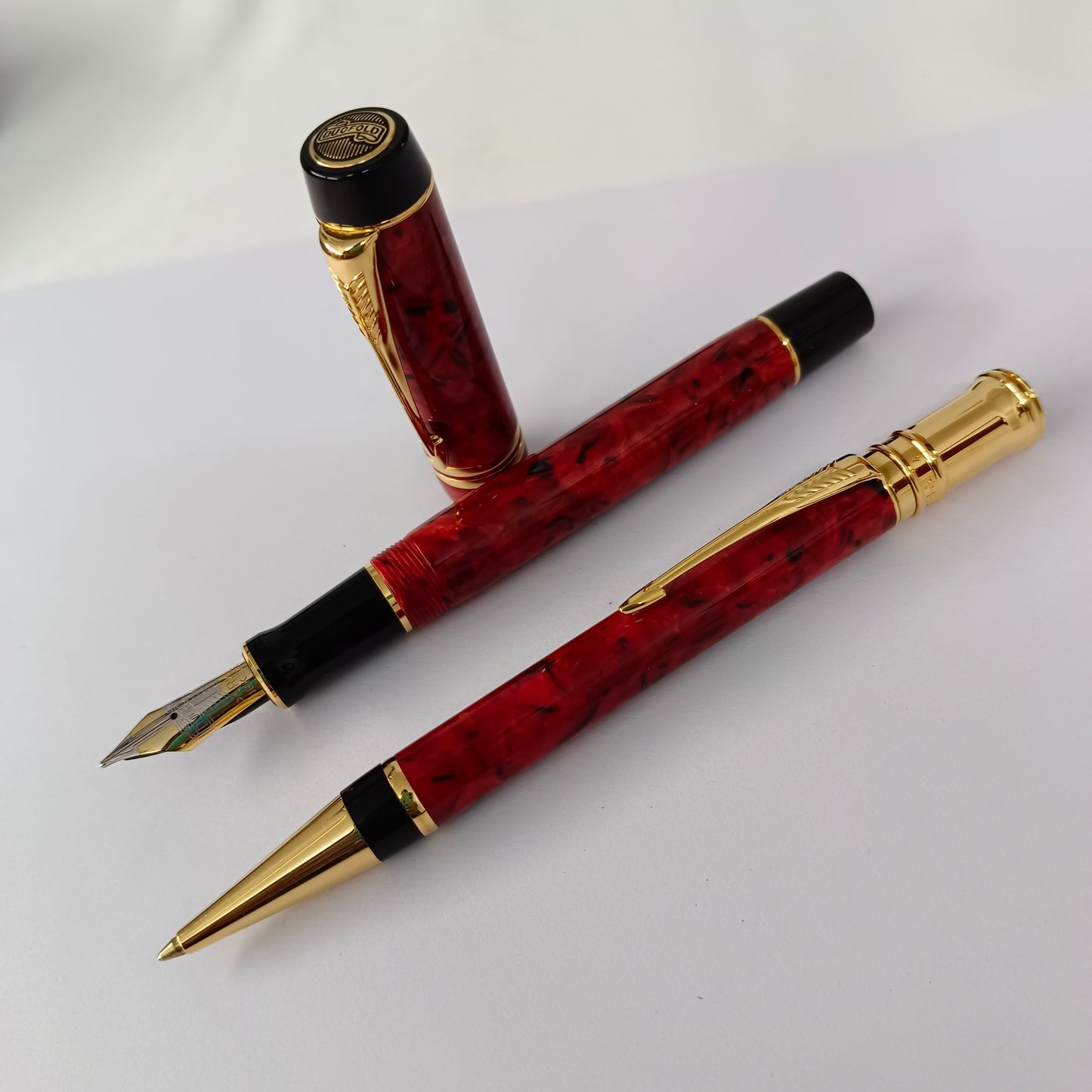 Parker Duofold Centennial Fountain Pen & Pencil Set- Jasper Red Marble