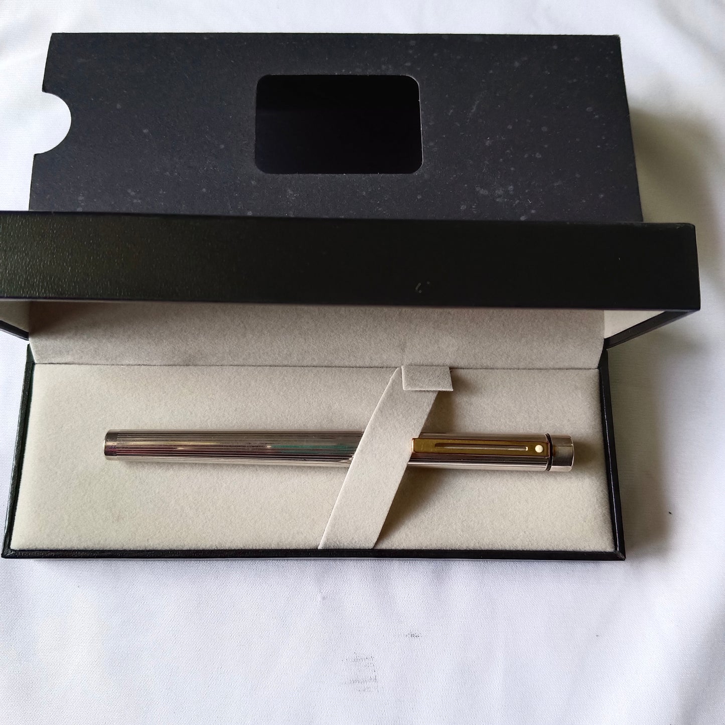 Sheaffer Targa sterling silver fountain pen