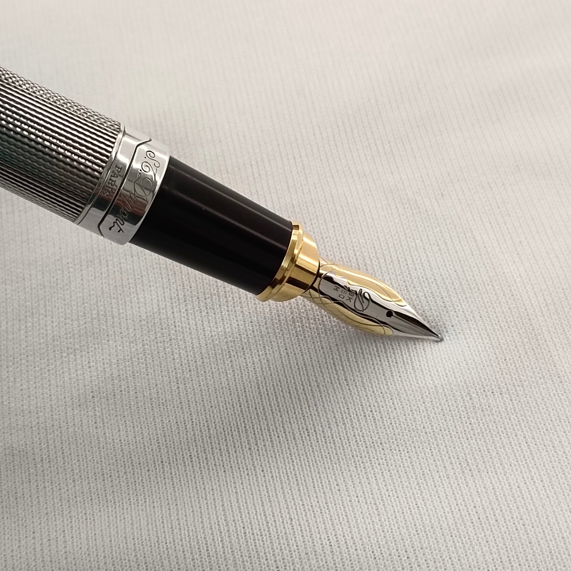 S.T. Dupont Classic Gold Plated Silver Vermeil Ballpoint Pen Black