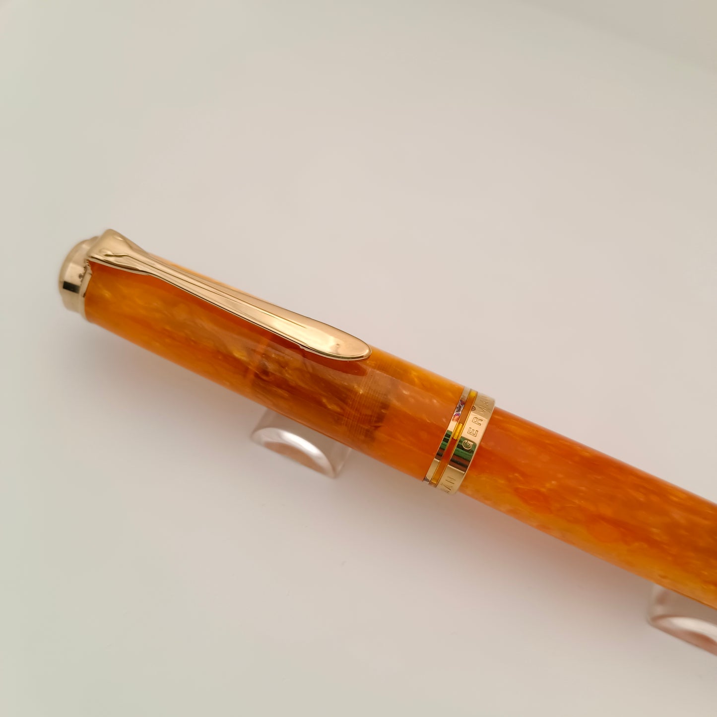 Pelikan Souveran M600 Vibrant Orange Fountain Pen