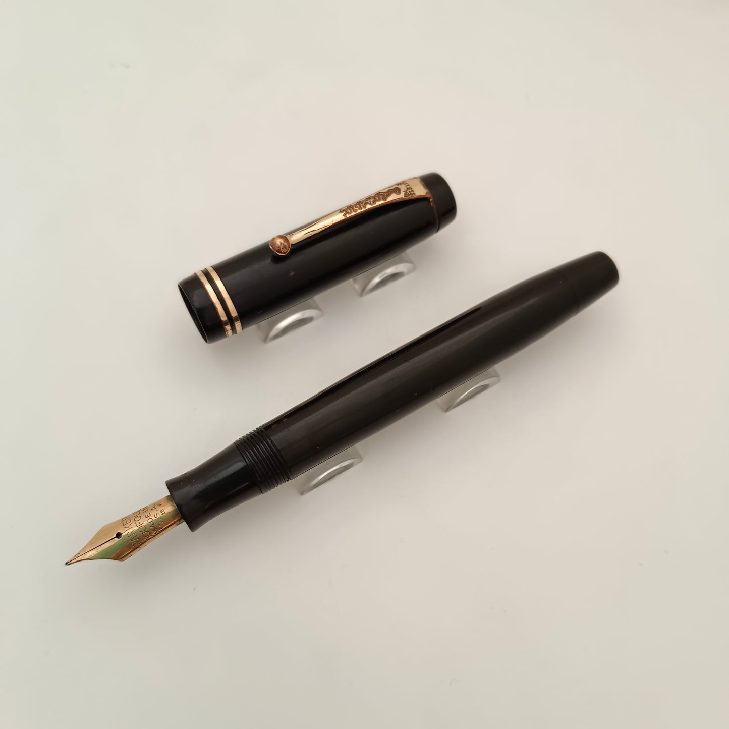 Vintage Parker Duofold Black with Gold trim Fountain Pen