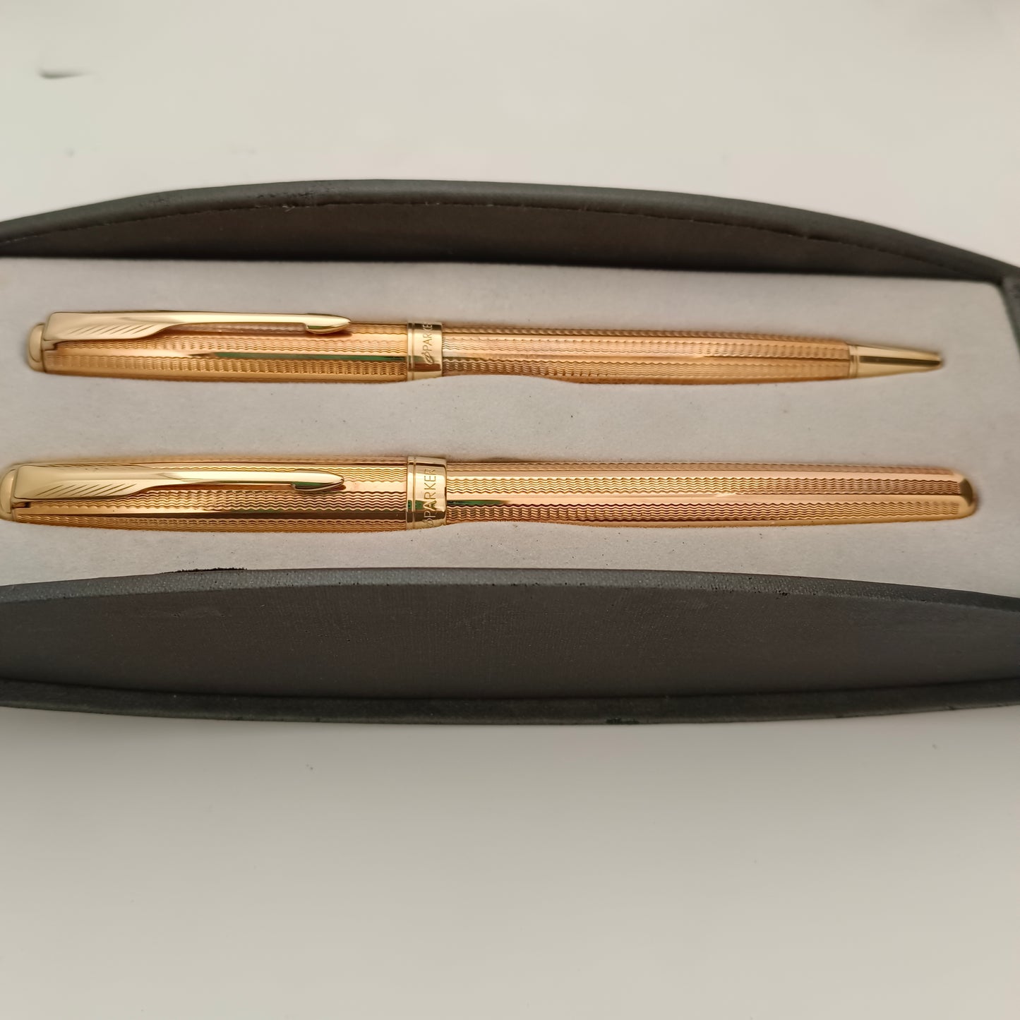 Parker Sonnet Cascade Premier Rose Gold 18kt Gold Nib Fountain Pen & Ball Pen Set