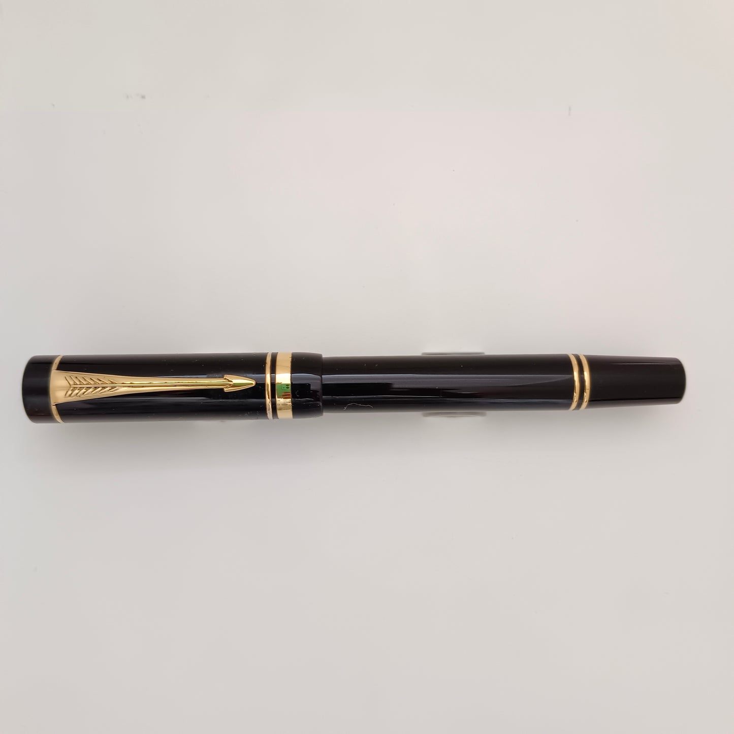 Vintage Parker Duofold International Black Fountain Pen - Gold Trim