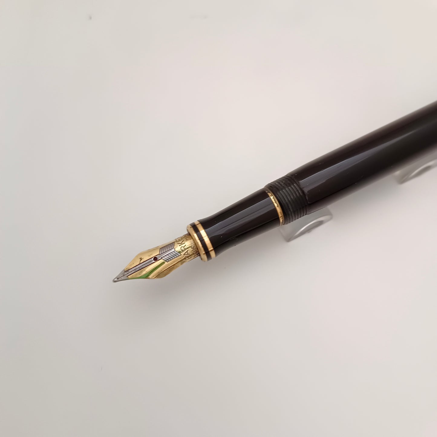 Vintage Parker Duofold International Black Fountain Pen - Gold Trim