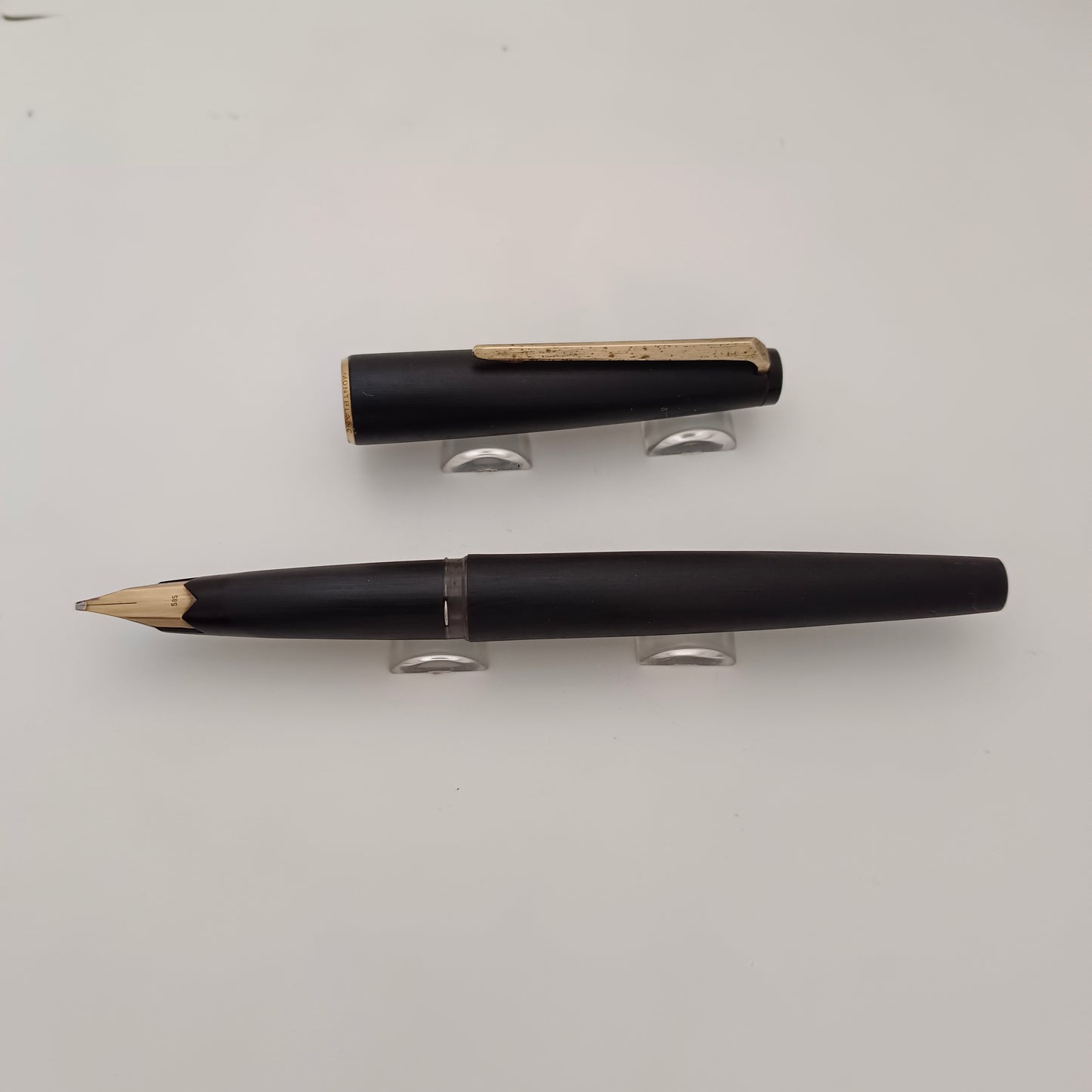 Vintage Montblanc 220 Matte Black Fountain Pen-Gold trim