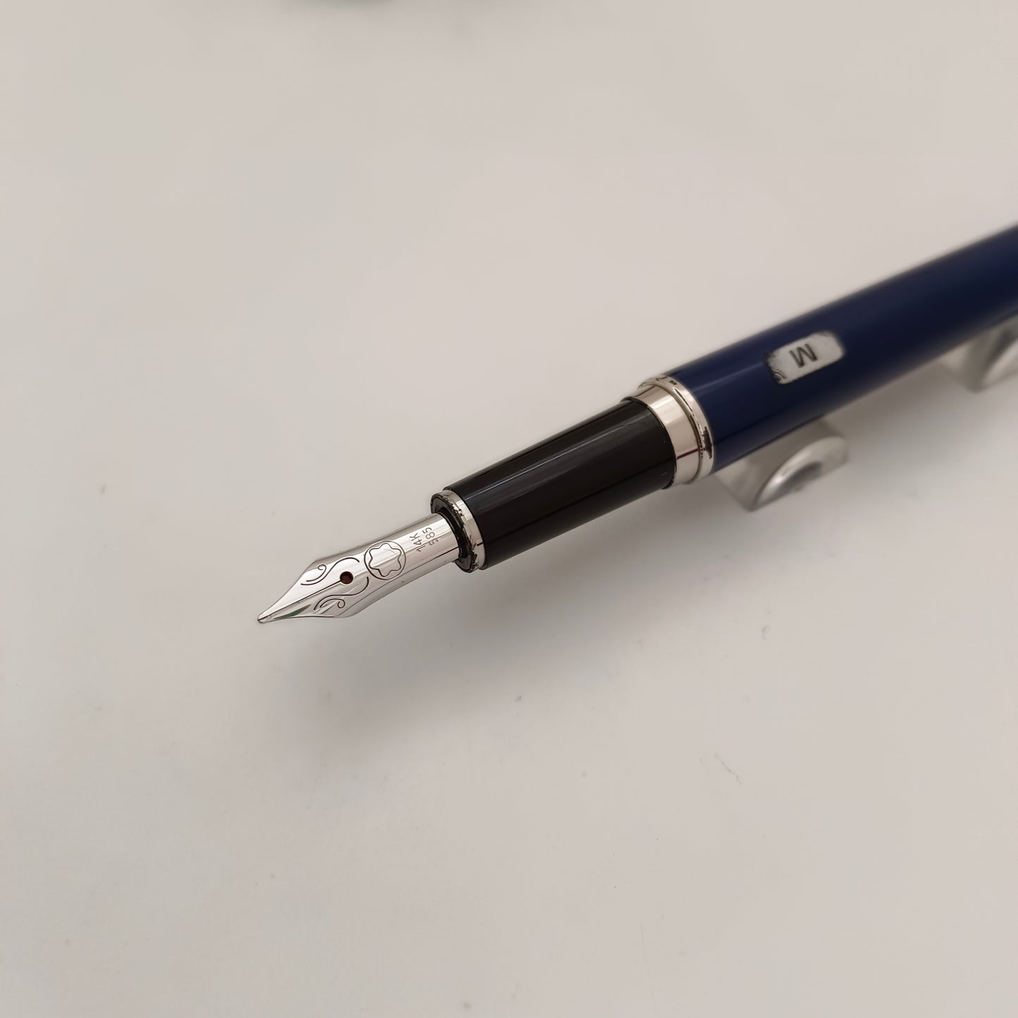 Montblanc Noblesse Oblige Blue Fountain Pen