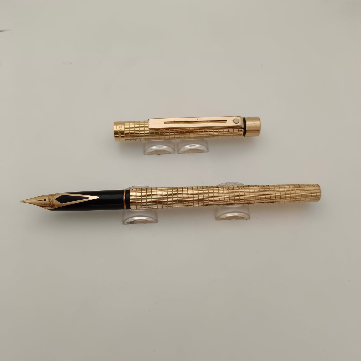 Vintage Sheaffer Targa 1007 Slim fountain Pen