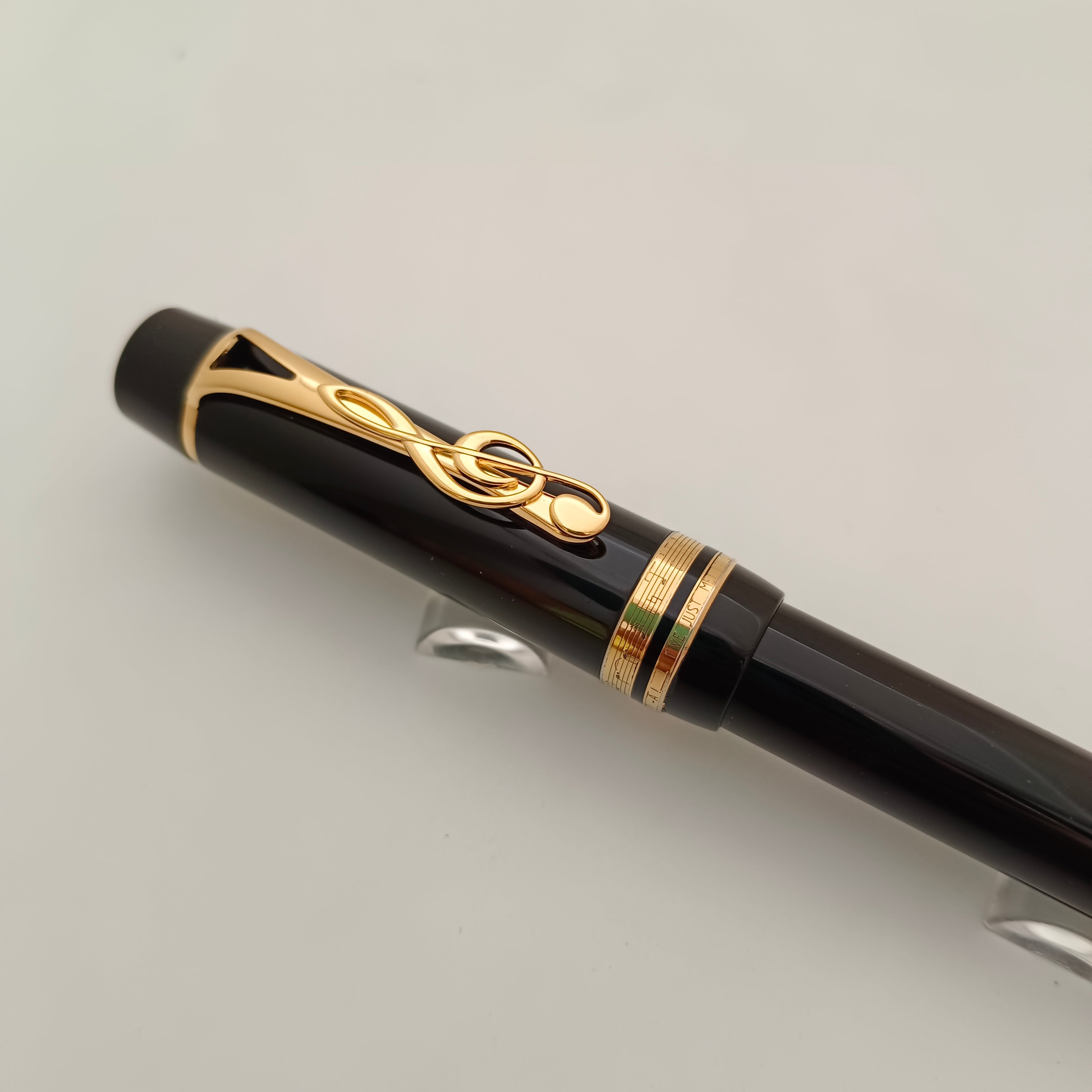 Montblanc leonard bernstein fountain pen hotsell