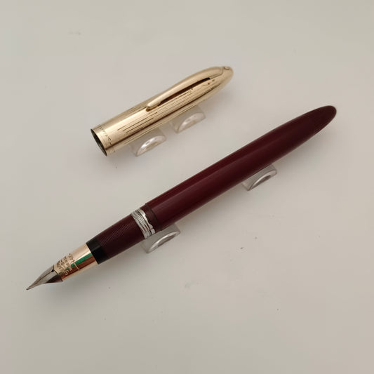 Sheaffer Vintage Snorkel Burgundy Fountain Pen with 14kt Gold Nib