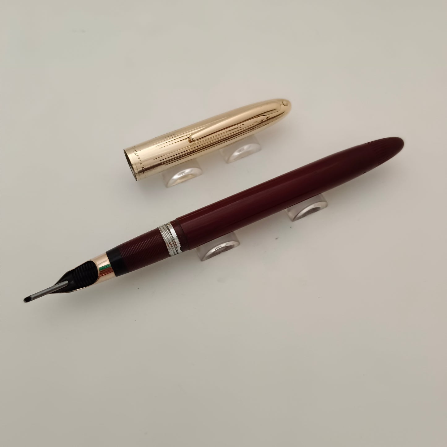 Sheaffer Vintage Snorkel Burgundy Fountain Pen with 14kt Gold Nib