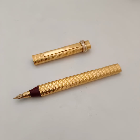 Cartier Vendome Crosshatch Cisele Trinity Ring Fountain Pen