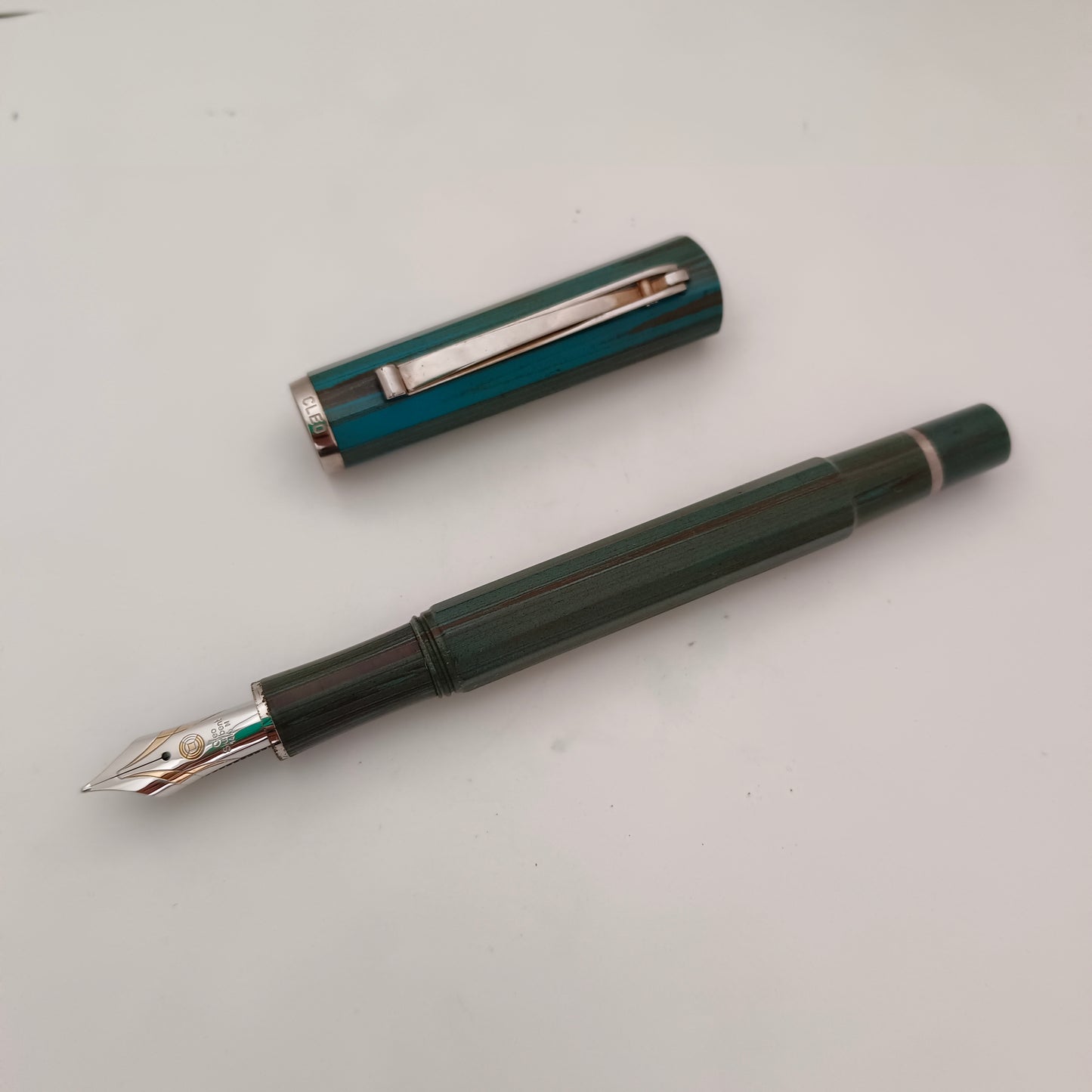 Cleo Skribent Ebonite Green Fountain Pen - 14kt Gold Nib  Made In Germany