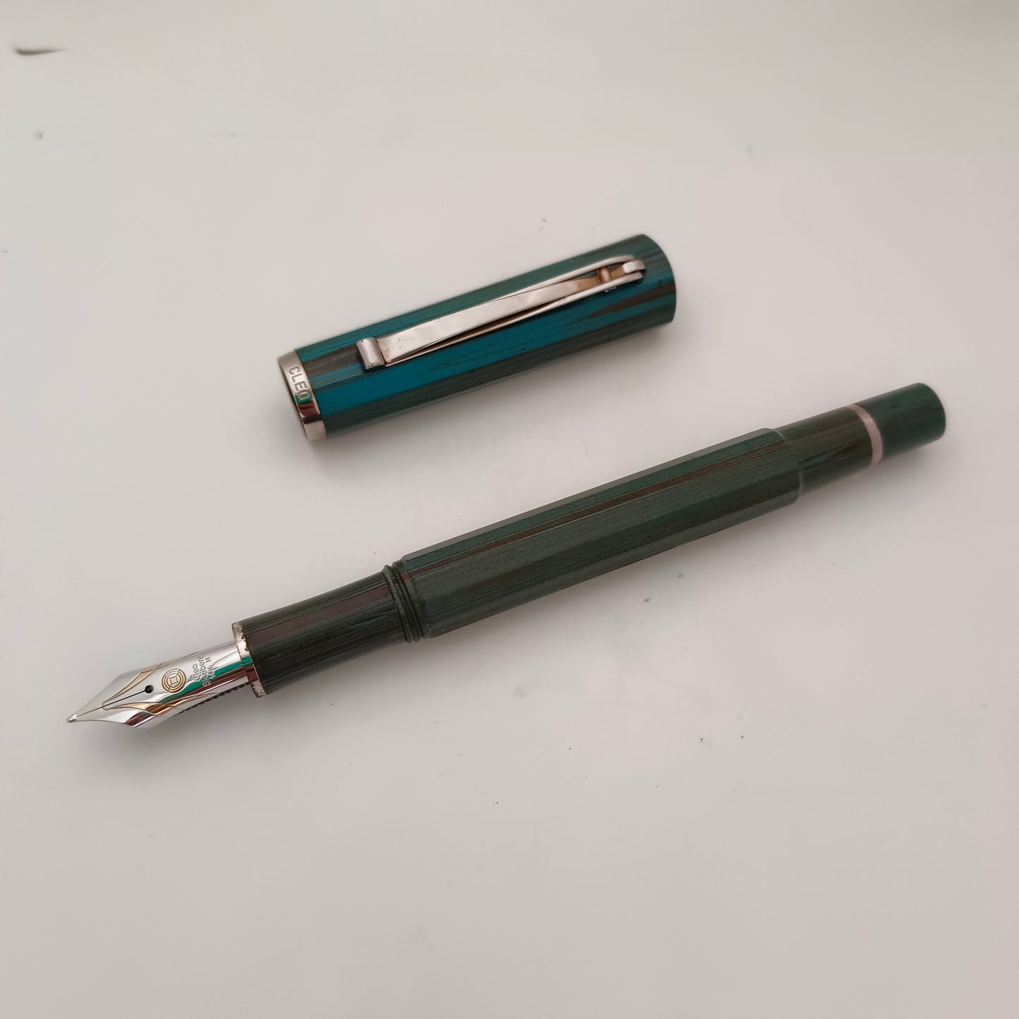 Cleo Skribent Ebonite Green Fountain Pen - 14kt Gold Nib  Made In Germany