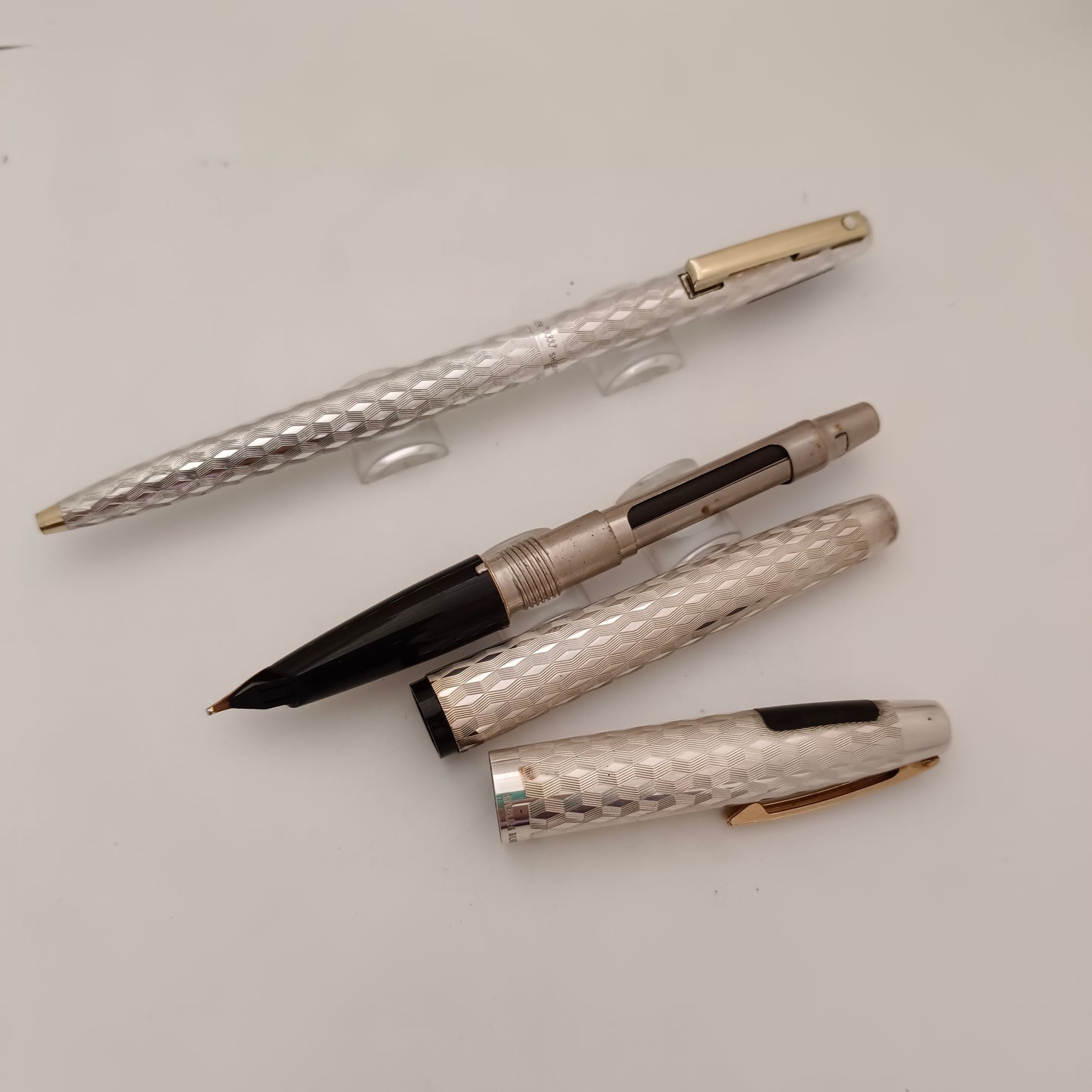 Sheaffer Imperial 834 Fountain and ball Pen Set- Sterling Marquetry Pattern