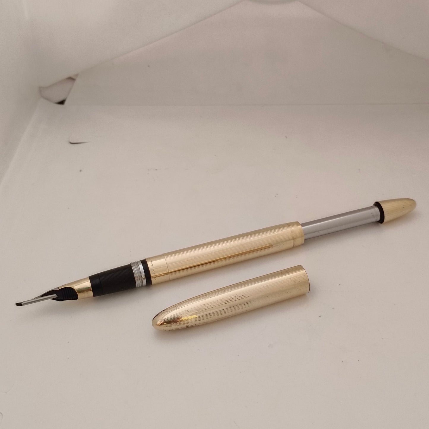 Sheaffer golden Snorkel triumph 14kt gold fountain pen