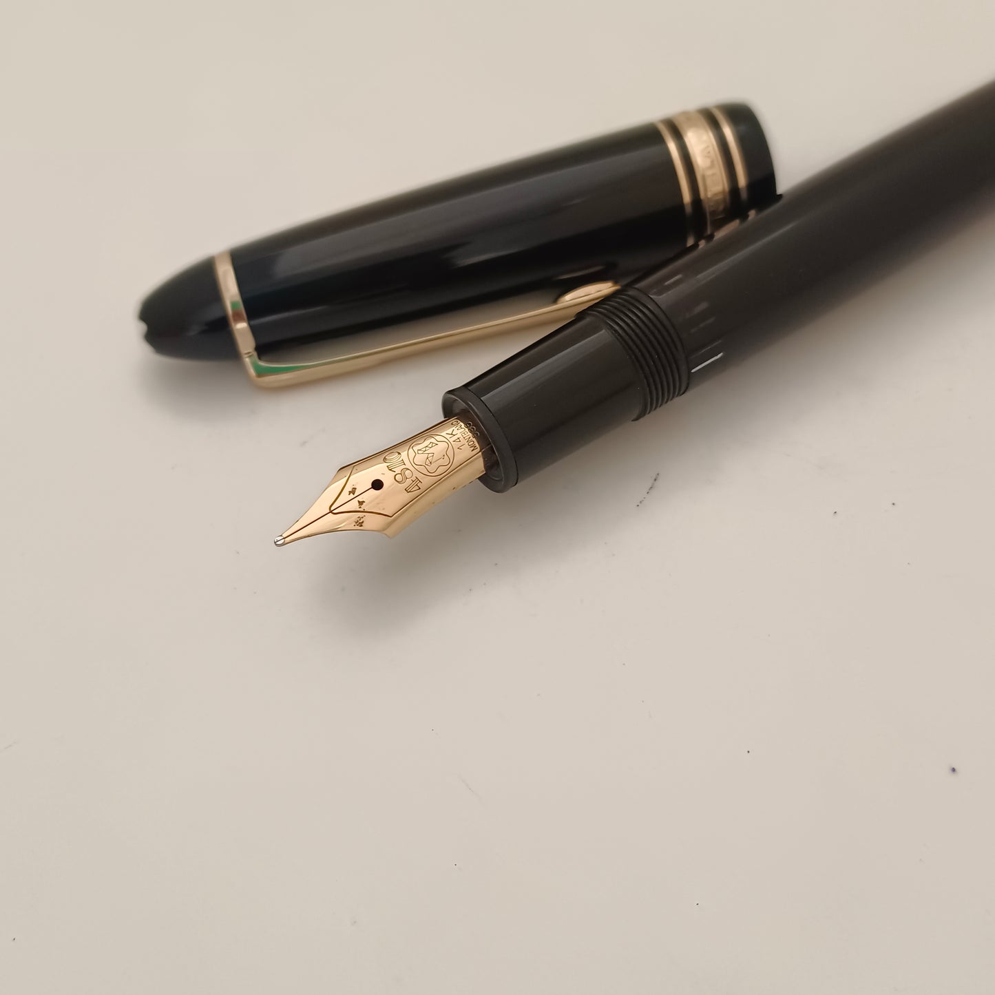 Montblanc Meisterstück Legrand 146 14kt mono toned Fountain Pen