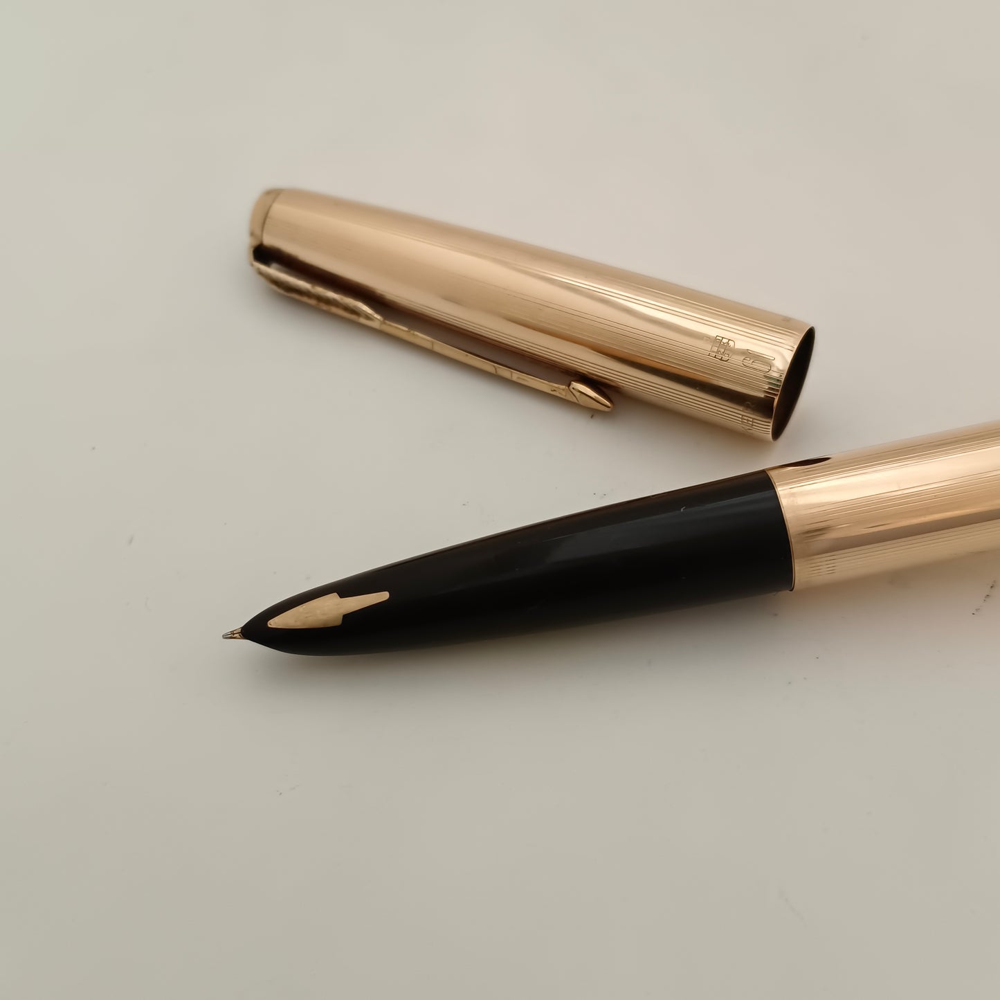 Parker 61 signet 1/10 12kt gold filled fountain pen