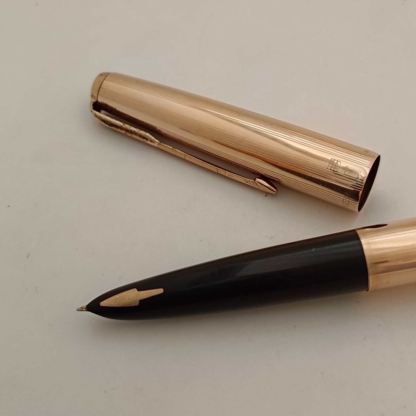 Parker 61 signet 1/10 12kt gold filled fountain pen