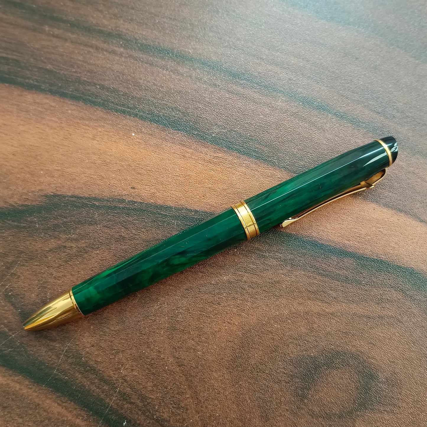 CARAN d'ACHE GENEVE Marble Green Lacquer Ball pen