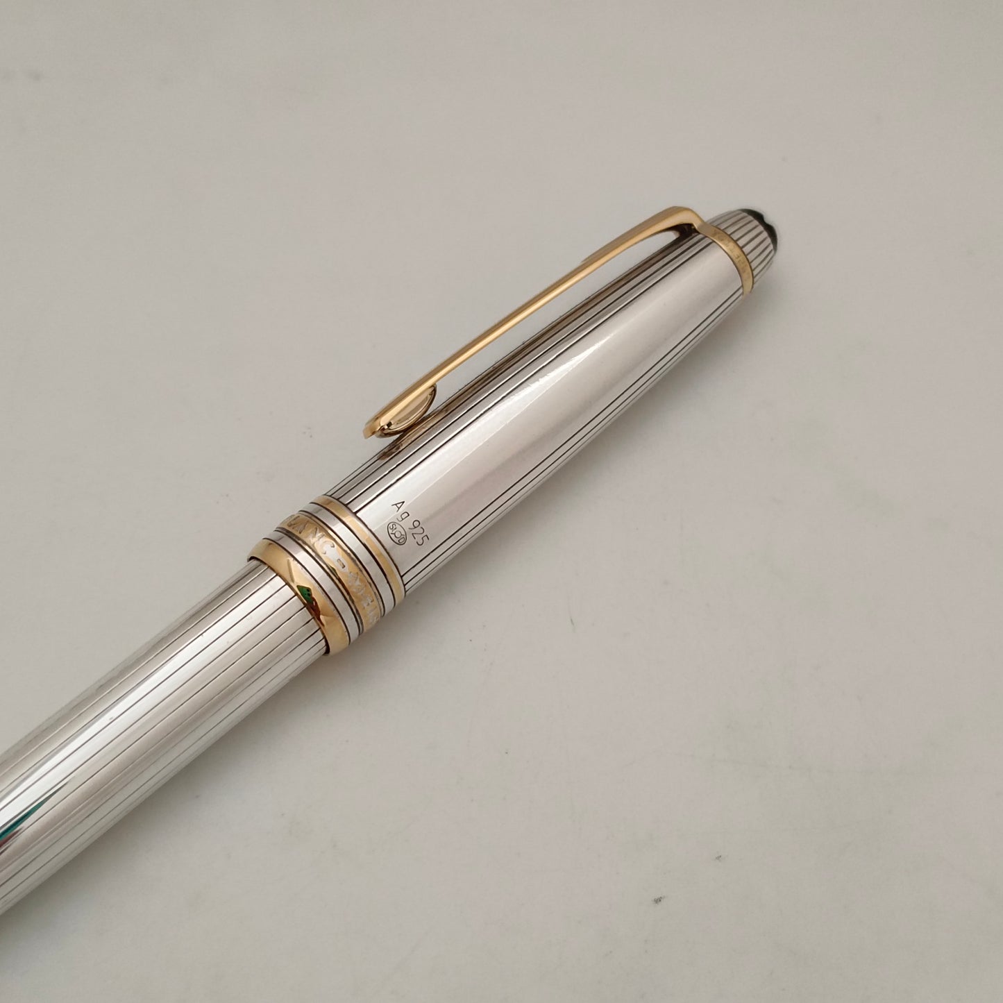 Montblanc sterling sliver line pattern ball pen